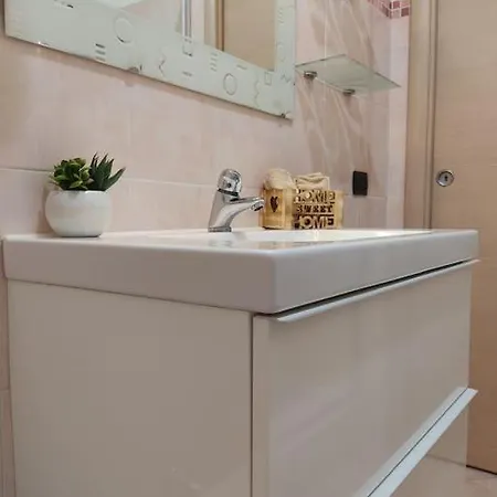 아파트 Ross House